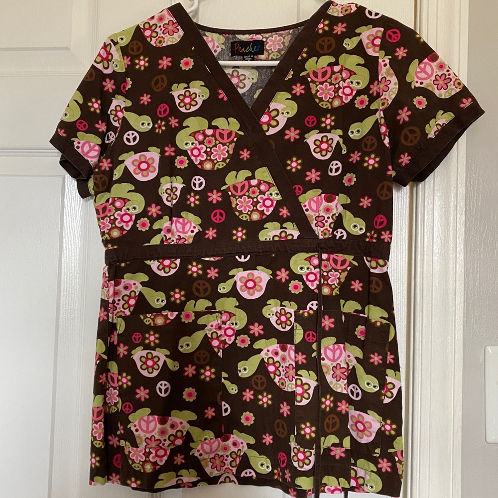 Turtle Scrub Top